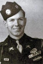 Capt Lee C Travelstead - SS/BS/PH 3rd Battalion 325th (Hq 3) (Source: B Jeffries)
