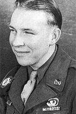 Sgt Walter E Hughes - Bronze Star Recipient (Courtesy: WW II Airborne Demonstration Team)